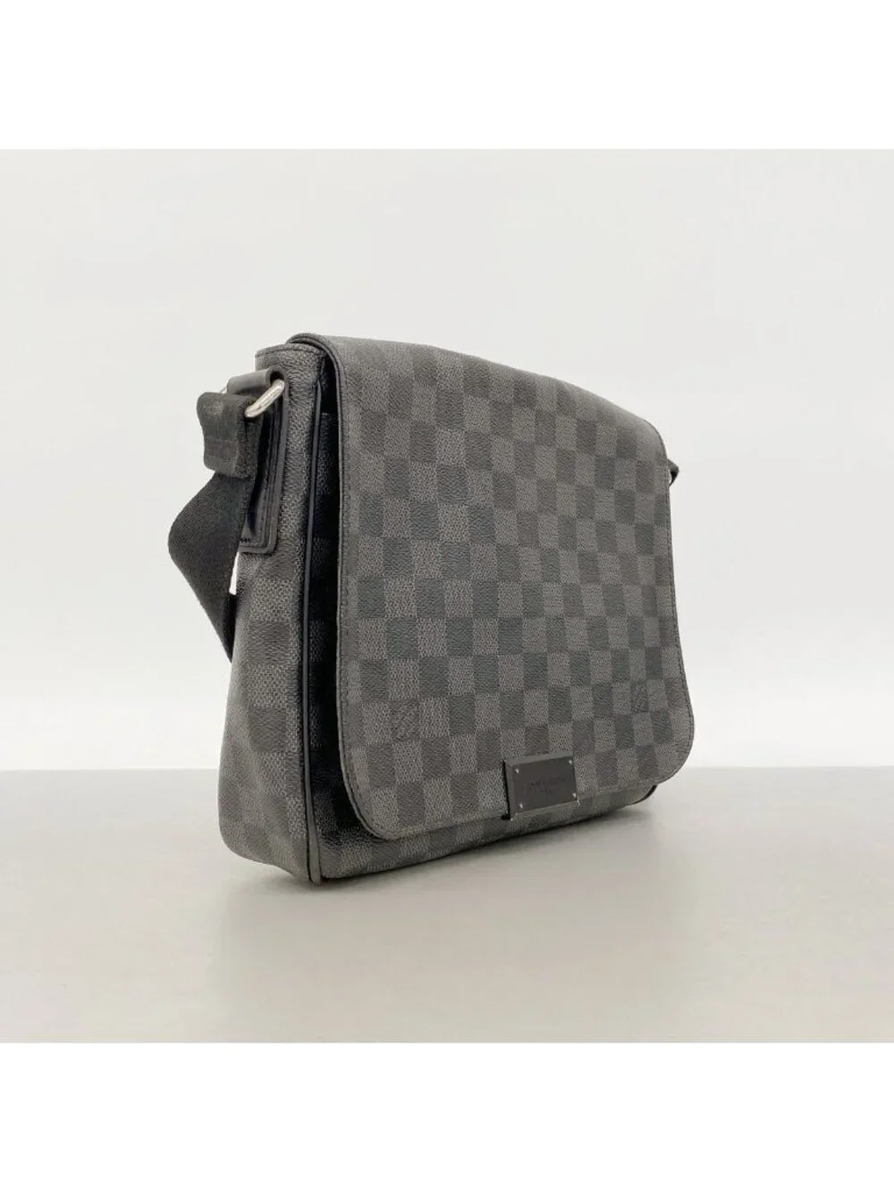 Louis Vuitton Shoulder Bag Damier Graphite District PM Black